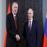 Cumhurbaşkanı Erdoğan Putin'le g&ouml;r&uuml;şt&uuml;    Twitter G&uuml;ndemi :  Sinemin Osuruğu              #KHKlarGidecek              #AilesizKadroİstemiyoruz