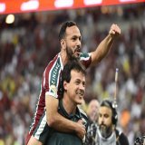 Diniz termina ano com seu melhor aproveitamento em Brasileiros  18: Athletico - 12 jogos: 25,0% 19: Fluminense - 15 jogos: 26,6% 19: S&atilde;o Paulo - 17 jogos: 54,9% 20: S&atilde;o Paulo - 33 jogos: 58,5% 21: Santos - 19 jogos: 38,5% 22: Fluminense