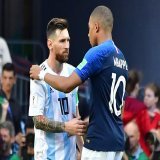 Kylian Mbappe: "In Russia I told Messi I'll surpass your goals tally at the next World Cup."  (L'&Eacute;quipe)