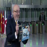 Министр обороны Алексей Резников заявил, что в преддверии 2023 года написал письмо Деду Морозу и попросил ЗРК "Patriot", а также истребители.  Безусловно, нельзя смеяться над олигофренами, таким больным требуется помощь и забота.  Но зачем олигофрена