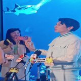 P&rsquo;JOM IS REALLY THE BEST  look at her smiling for Mew i&rsquo;m soft  SEA LIFE BANGKOK X MSS #SeaLifeBKKxMEW