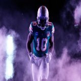Most games in Dolphins history with 160+ rec yds:  Mark Duper: 6 Tyreek Hill: 4  It took Duper 69 games. Hill is playing his 8th game with Miami #FinsUp