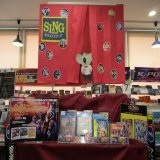 7/27発売「SING/シング：ネクストステージ」 Blu-ray+DVD入荷しております！  今度の舞台は、エンターテインメントの中心地&ldquo;レッドショア・シティ&rdquo;！ 極上のライブ体験、開幕 #シング応援店