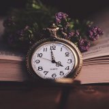 رمضان أشرف على الإنتهاء ..! اللهم اجعلنا فيهِ ممن يتسآبقون إليك بطاعتك، ومن أوائل المبشرين برضآ غفرانك والعتق من نارك #ليله_القدر_خير_من_الف_شهر  #صباح_الخير