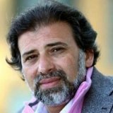 المخرج خالد يوسف سيعود اليوم إلي مصر تنتظره عدسات الفضائيات وسيتم إستقباله أفضل إستقبال كل ما هنالك أن منى فاروق وشيماء الحاج إتهموه في أوراق قضية رسمية أنه قام  بتصويرهما خلال مواقعتهما جنسياً بقصد ابتزازهما  بينما الصحفي جمال الجمل تم إستقباله بالك