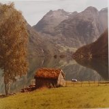 #strynsvatten #Norway #Norge #beautifulNorway #photography #PhotoChallenge2023September #Pentax #nature #NaturePhotography #landscapephotography #reflections #PhotographyIsArt #fotografia #fotodelgiorno #mountains #photoeveryday #photographylover