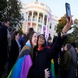 Білий дім США освітили кольорами веселки, після того, як президент США Джо Байден підписав Закон &laquo;Про повагу до шлюбу&raquo;