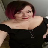 Girls night! #chester #cheshirehotwife #hotwife #glam #curves #pinkhair #redlips