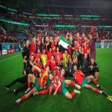 Marruecos celebrando su victoria ante Espa&ntilde;a con la bandera de Palestina.