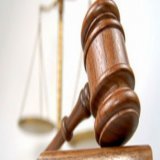 О Невзорове  Басманный суд Москвы 1 февраля заочно приговорил покинувшего страну журналиста Александра Невзорова (признан в России иностранным агентом) к восьми годам лишения свободы, признав его виновным в распространении дезинформации о Вооружённых