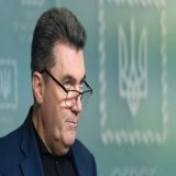 На срочном заседании Совета национальной безопасности и обороны (СНБО) будут приняты фундаментальные решения для Украины. Об этом в эфире "Говорит большой Львов" заявил секретарь СНБО Алексей Данилов.
