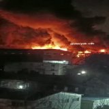 Во Владивостоке крупный пожар. По неподтверждённой информации, горят склады с кондитерскими изделиями компании &laquo;Яшкино&raquo;.