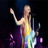 Are you going to put your heart first and see @KelseaBallerini on tour?