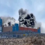 \ud83d\udd25 \ud83d\udd25Горить Сахалінська ГРЕС-2.  Займання сталося у другому блоці, жодної інформації про причини того, що сталося, поки немає.   Один із співробітників розповів, що чув якийсь &laquo;хлопок&raquo;.