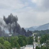 (Фото) Голем пожар на аеродромот во Женева: Сите летови се прекинати -