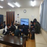 本校特別講師のJRA #田中博康 調教師の管理馬 #レモンポップ 号がドバイのG1レース #ドバイゴールデンシャヒーン に出走！  消灯時間を延長して男子寮談話室でみんなで応援です！  #馬の学校 #高校 #インターアクションホースマンスクール