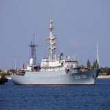 на фото БДК Азов, а атаковали разведывательный корабль Приазовье.  вот, что якобы атаковали.