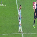 決勝進出が決まった瞬間のメッシ