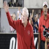 Sad news to report . . .   Hall of Fame basketball coach Denny Crum has passed away at 86. He built the Cardinals' program and will be missed.  RIP Coach! Prayer to Susan and his family.