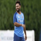 Wishing a speedy recovery to @RishabPant17. Our prayers and wishes are always with you. Get well soon   #RishabhPant #Champ
