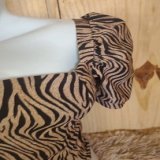 Olha esse cropped maravilhoso com estampa animal print \ud83d\ude31E olha esse detalhe de manga bufante que super da um charme na pe&ccedil;a \ud83d\ude0dE esse detalhe em V no busto? Super valoriza os seios n&eacute; meninas a gente ama \ud83d\ude0d