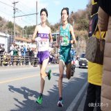 #4区 を走り終えた #鈴木芽吹 選手 #大八木監督 から「ありがとう」と声をかけられていました  #駒大 #コマスポ #駒大陸上部 #原点と環 #男だろ #藤色のタスキ #箱根駅伝　#熱海の貴公子