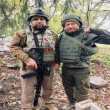 Семен Пегов наступил на противопехотную мину Лепесток в районе Донецка и доставлен в госпиталь с рваными ранами стопы. Его жизни ничто не угрожает. Пушилина, с которым военкор встречался на передке, в момент подрыва рядом не было. Скорейшего выздоров