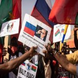 Оставили Красный Лиман,обидно.Кадыров высказался в инфополе, доходчиво.Грядут перемены,однозначно. А в это время.. Смена власти в гос-ве Буркина-Фасо означает, что еще одна страна Черного континента освободилась от влияния Парижа. Бодрости духа, камр