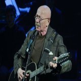 С &laquo;творчеством&raquo;не знаком,но встрял. &laquo;Переборщили сильно&raquo;: Розенбаум высказался в поддержку арестованных Беркович и Петрийчук,которым вменяется статья 205.2 УК России (оправдание терроризма)призвав власти &laquo;включить заднюю
