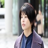 #クロサギ 第6話まであと2日 第6話ゲスト発表  氷柱(#黒島結菜)と協力してクロサギを倒す 弁護士役・熊谷真紀子役で #さとうほなみ さんが出演します  最新話(第5話)は #TVer で \u25b6\ufe0e  #平野紫耀