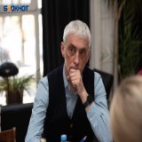 Ахахаха  Европейские принципы)))   &laquo;Избран по спискам партии &laquo;Единая Россия&raquo;.  Краевой парламентарий перебрался на постоянное место жительства в Европейский Союз, предположительно в Италию.&raquo;
