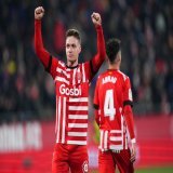 Ailier droit : le statut de capitaine peut octroyer la place de titulaire &agrave; Yarmolenko. Mais &agrave; 33 ans, la fatigue commence a se ressentir. Tsygankov s&rsquo;&eacute;clate depuis son arriv&eacute;e &agrave; G&eacute;rone et est une alter
