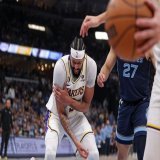 Fresh Injury Scare For Anthony Davis, Complains Of Numb Arm In The Midst Of Playoff Game 1 Against Grizzlies   #LakersNation #lakerswin #lakers #NBA #NBA2K22 #NBA2K22 #NBATwitter #NBAextra #ESPN #NBAEasternConference #LeBronJames&nbsp;#lebron