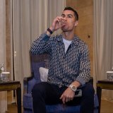 Glazers finally packing their bags after the biggest name in world football called them out in a  Bomba interview?? Ronaldo made this happen.  Qatar owners coming in  and the Glazers finally leaving!! it feels like a dream .