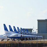 愛知県政150周年記念行事の展示飛行を終えたブルーインパルスは、 小牧基地より11:30ころから4機+3機で全7機が、松島基地に帰投しました。晴れ。暴風。20221127 #ブルーインパルス #松島基地 #小牧基地 #愛知県政150周年記念行事