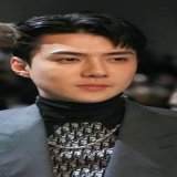this photo of sehun is crazy