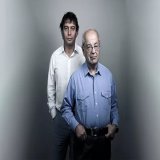СК РФ возбудил уголовное дело за мошенничество в отношении Бориса Зимина основателя фонда &laquo;Династия&raquo; и сына основателя &laquo;Вымпелкома&raquo; Бориса Зимина. МВД РФ объявило его в розыск. С 2011 года, семья Зиминых спонсировала деятельно
