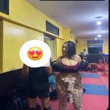 سلاماً على أصدقاء أصبحت صداقتهم مشاهدة الستوري فقط .… En voir plus