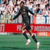 Tal y como informa @marcogerling, el delantero neerlandés NOAH OHIO llegará al @realvalladolid cedido con opción de compra El punta de 23 años del @fcutrecht ha marcado nueve goles en ocho partidos con el filial esta temporada en Segunda y en la pasa