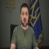 Владимир Зеленский потребовал от НАТО нанести превентивный ядерный удар по России.  Песков прокомментировал это заявление: &laquo;Заявления Зеленского &mdash; ничто иное, как призыв к началу мировой войны&raquo;.  Видео: Раньше всех. Ну почти.