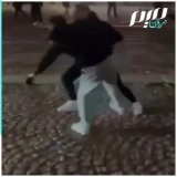 بعد تمـ ـزيق العلم الفلسطيني.. مسلمون بـ #هولندا ينتقمون من الإسرائيليين، والسلطات بتل أبيب تدعو مواطنيها إلى الاختباء!