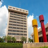 Sistema financiero dominicano 2025: sólido y confiable Activos totales superan RD$4.19 billones (52.6 % del PIB) Cartera de crédito sana, con 72 % en riesgo A y morosidad mínima de 1.9 % Cobertura de préstamos vencidos en 162 % (RD$1.62 por cada RD$1