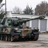 \ud83d\uddde\ufe0f \ud83c\uddf5\ud83c\uddf1 Poland hands over 18 pieces of 155 mm self-propelled howitzers AHS Krab to Ukraine. They have also trained 100 Ukrainian servicemen to operate the howitzers, Polskie Radio reports.  #UkraineRussiaWar #Polan