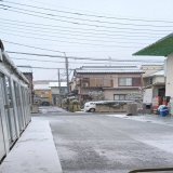 初雪 警報が出てるけど今は雨に変わってしまい、この後の凍結が怖い  #大雪警報