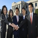 衆議院初当院の時の写真です。お天気は良かったのですが、とても寒い日でした。 あれから10年。所属政党の分党、落選、そして自民党の議員になって２期５年。 長かったようで、あっという間の10年でした。 まだまだこれからも日本の為に頑張ります！