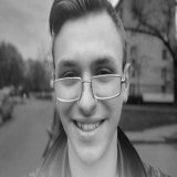 В Москве после продолжительной болезни умер 30-летний актер Сергей Корсик, снимавшийся в сериалах "Универ" и "Ранетки"