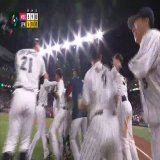 【 #侍ジャパン 】不調にあえいだ男が見せた最高のカタルシス！！ドラマチックに準決勝突破を決めた #村上宗隆 の逆転サヨナラタイムリーツーベースをご覧ください #ワールドベースボールクラシック