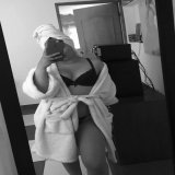 Shower with her? @RaddyDaddy13 @ShanayaOberoi11 @Ur_SluttyBitch
