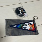 侍ジャパン JAPAN WBCグッズ ガチャ 缶バッジ ペナント シークレット 交換 2023  【譲】 2 源田 13 松井  【求】 山田 ヌートバー 大谷 岡本 大勢 異種でも可です！  交換可能な方、リプまたはDMお願いします。