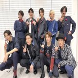 【#Mステ】  このあとは #SnowMan  リーダーの岩本さんが振付を担当 話題の最新曲「JUICY」を披露  楽曲について 岩本さん「サビの『バランすのダンス』を是非注目してみてほしいです。」 宮舘さん「セクシーに色っぽい大人な魅力のある楽曲になっています。」  #ウラステ 本番直前